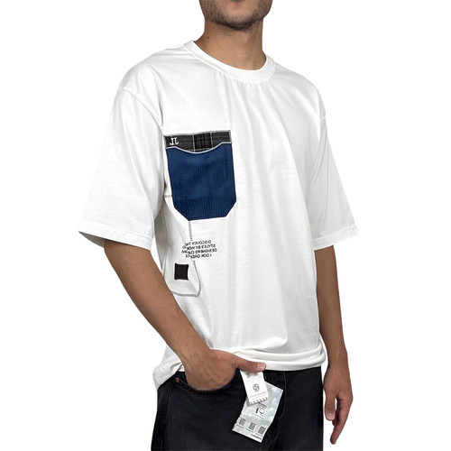 خرید تیشرت آستین کوتاه مردانه سفید با جیب سورمه ای طرح دار